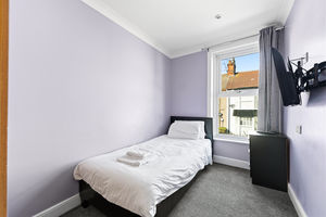 Photo 25- click for photo gallery